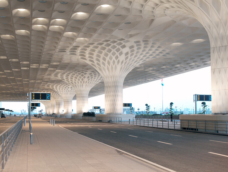 Shaping Space with Curves: Exploring Architectural Fluidity 4 Modern Airport Projects in South and East Asia - Image 5 of 11