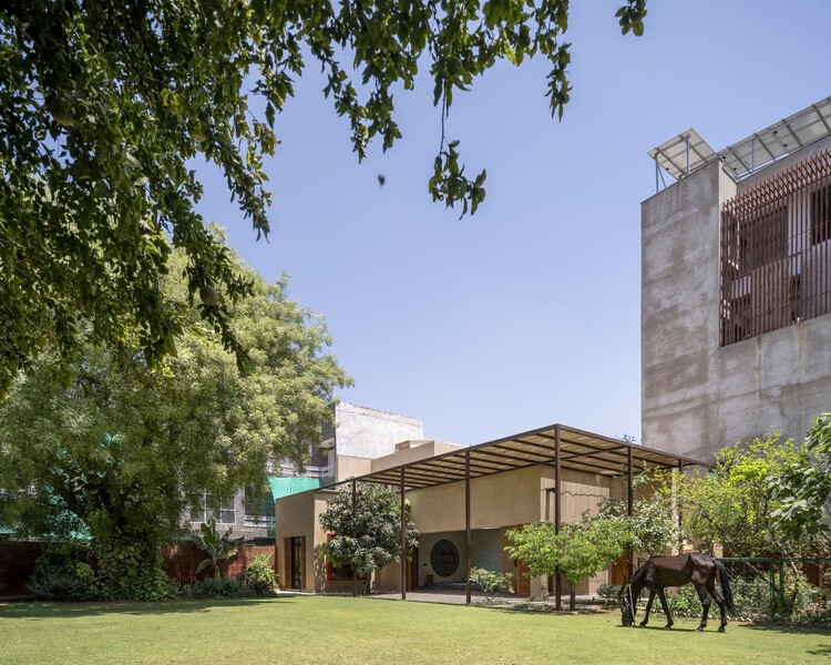 Terra Casa / Dashline Studio - Exterior Photography, Windows, Facade